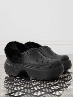 Crocs stomp Lined platform Clog black M6/W8